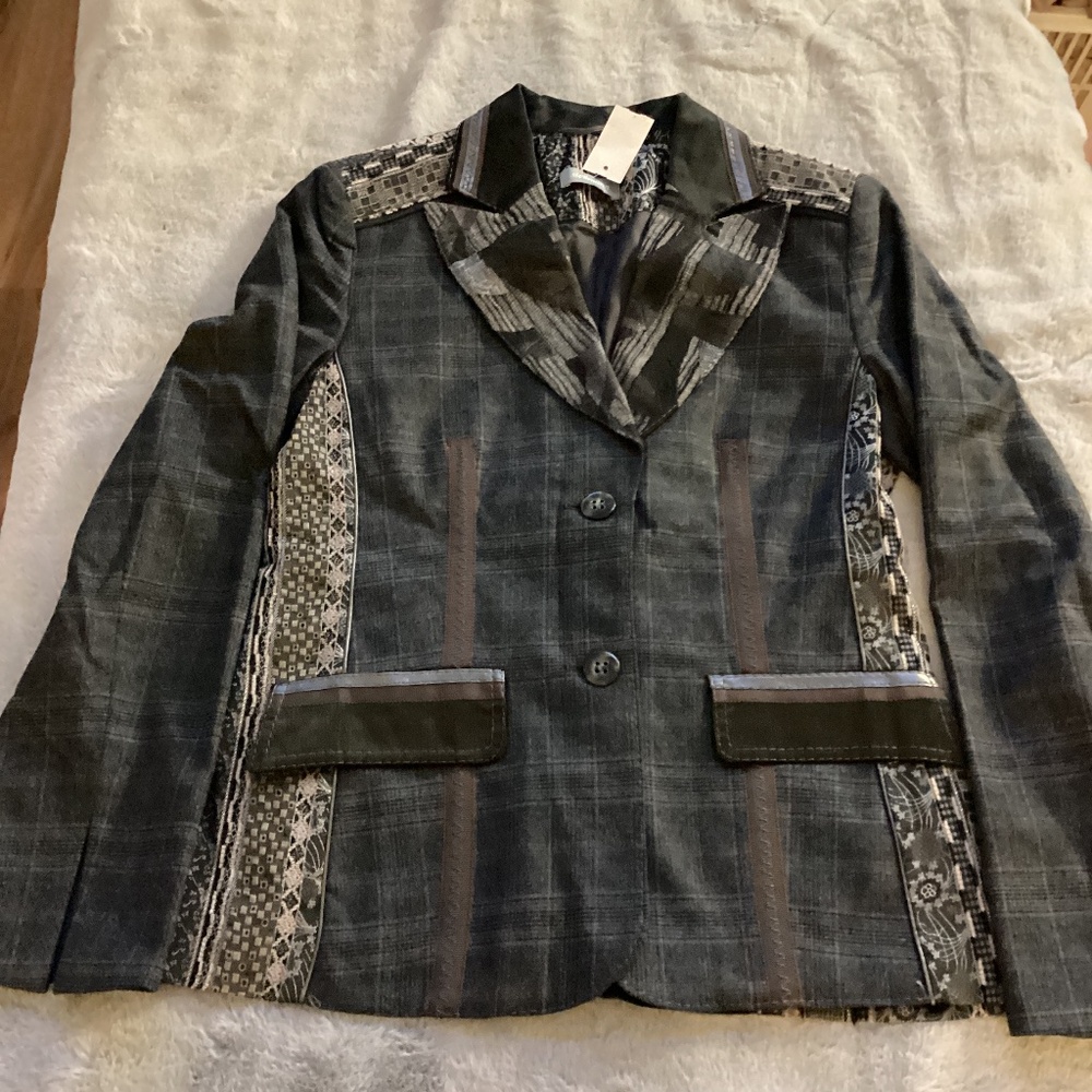 NWT  multi grey color Steilmann blazer size 6